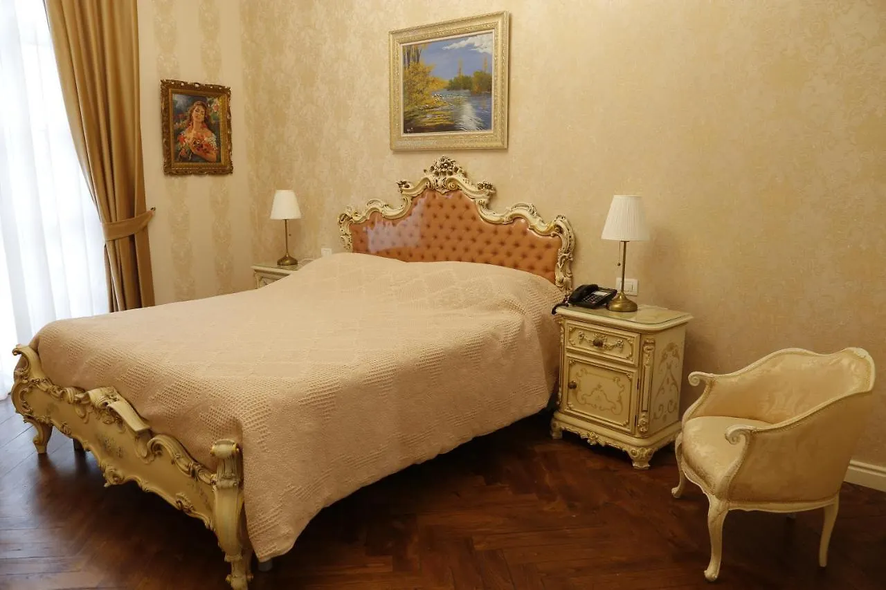 Castle Konti Hotell Vasqarr