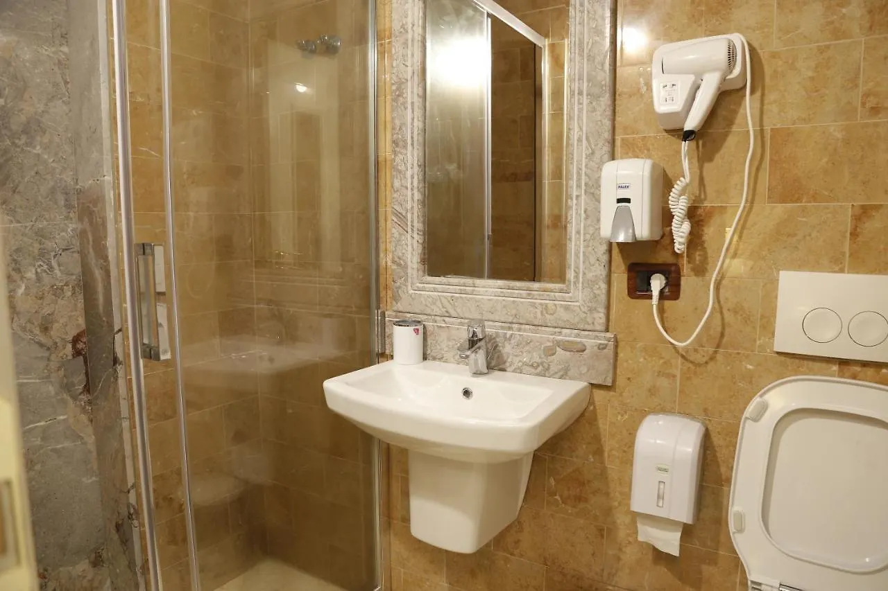 ****  Castle Konti Hotel Vasqarr Albanien